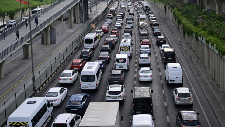 Trafiğe temmuzda 257 bin 471 aracın kaydı yapıldı