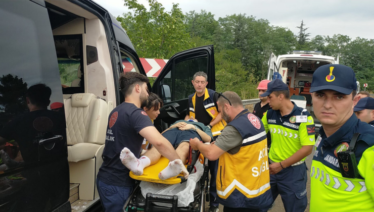 Konsere giden şarkıcı Çağan Şengül trafik kazası geçirdi