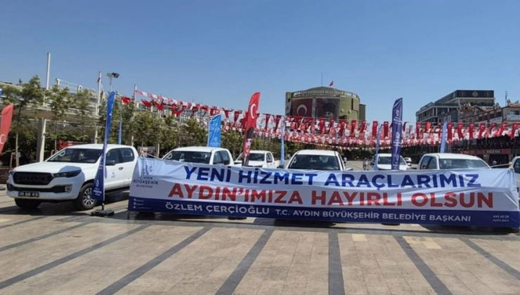 Çerçioğlu'nun AKP'ye geçmesinin ardından belediyeye alınan araçların plakası gündem oldu