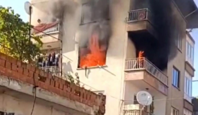 Aydın İncirliova’da apartman dairesinde çıkan yangında 2 kişi dumandan etkilendi