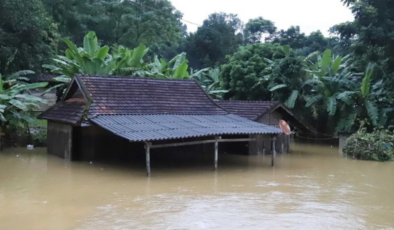 Vietnam’da sel felaketi: 8 kişi can verdi