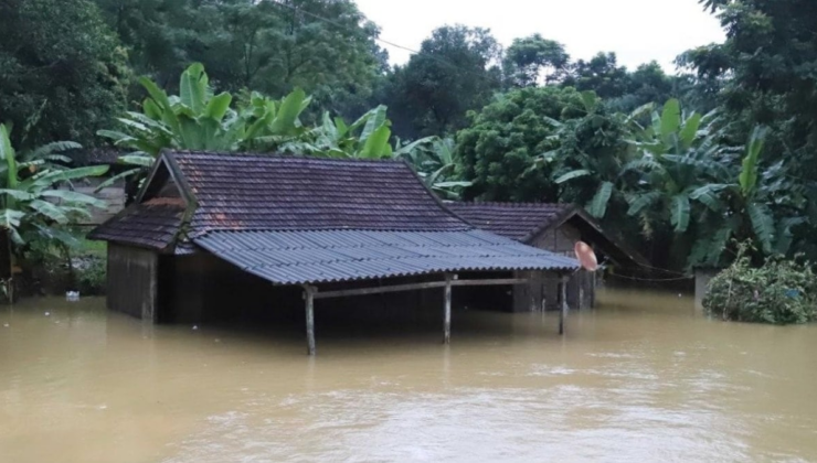 Vietnam’da sel felaketi: 8 kişi can verdi