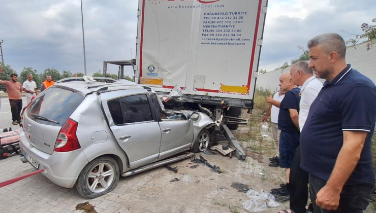 Samsun'da tıra arkadan çarpan otomobildeki 2 kişi öldü, 2 kişi yaralandı
