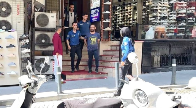 Firari, çatıya kaçtı, itfaiye merdiveniyle yakalandı