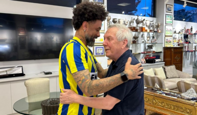 Benfica maçı için Türkiye geldi: Soluğu Aziz Yıldırım’ın yanında aldı
