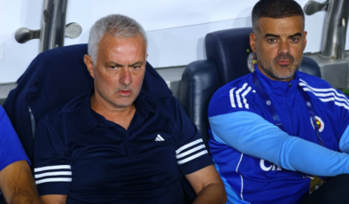 Portekiz'de manşetler Mourinho'ya takıldı