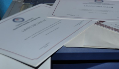 16 bakana sahte diploma sorusu