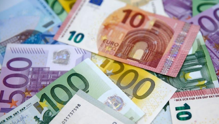 Dev bankadan elinde Euro olanlara uyarı!