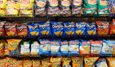 Akşam 8’den sonra cips satışı yasaklandı: Karar ülkede tartışma yarattı