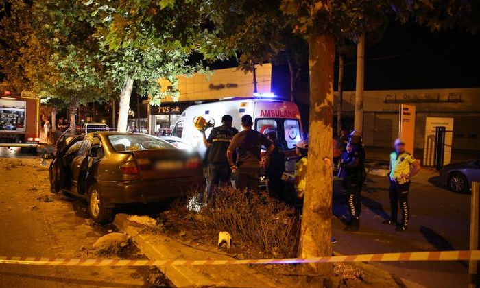 Denizli'de feci kaza! 2 ölü, 1 ağır yaralı