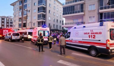 Tamirdeki asansör zemine çakıldı: 2 işçi yaralandı