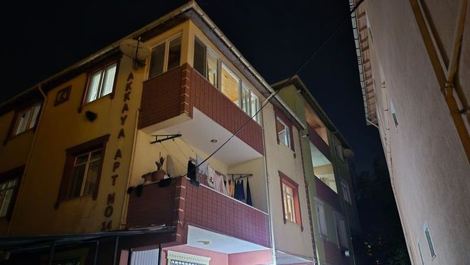 Duvarlardan ses geldi! 2 bina boşaltıldı