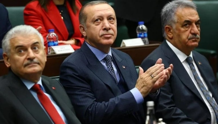 AKP'li Hayati Yazıcı'dan 'ekonomi' itirafı