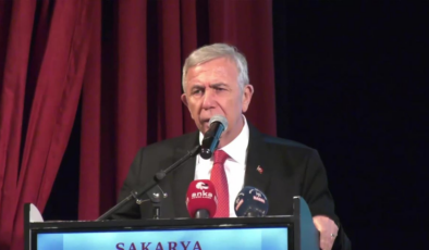 Mansur Yavaş: “Sakarya'nın hafızasını korumazsak, Türklüğü tartışmaya başlarlar”