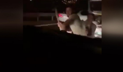 Ankara'da trafikte otomobile baltayla saldıran 2 şüpheli yakalandı