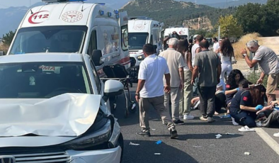 Yolun karşısına geçen aileye otomobil çarptı: 1 ölü, 3 yaralı