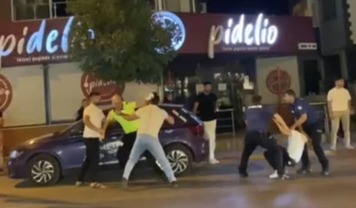 İzmir'de polise saldırı kamerada: 2 tutuklama