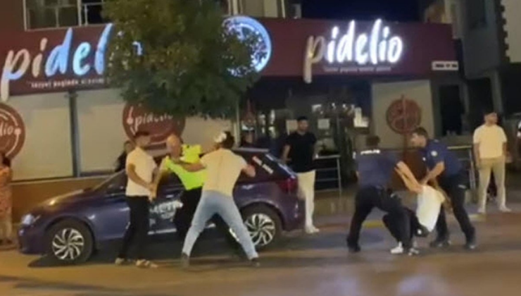 İzmir'de polise saldırı kamerada: 2 tutuklama