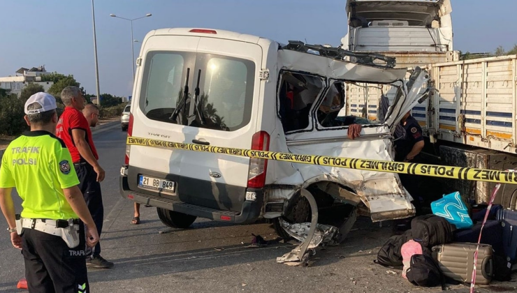Tatile giden öğrenciler dehşeti yaşadı: 2 ölü, 10 yaralı