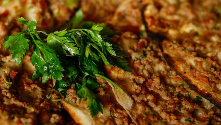 Sahtecilik çığır açıyor: Lahmacun harcından kırmızı et çıkmadı