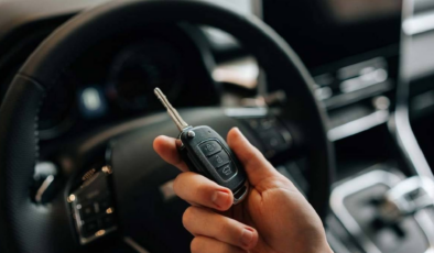 Arabanın motor ömrünü yarıya indiren hata: Farkında olmadan herkes yapıyor