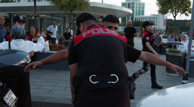 İstanbul'da polis alarma geçti: Didik didik arandılar