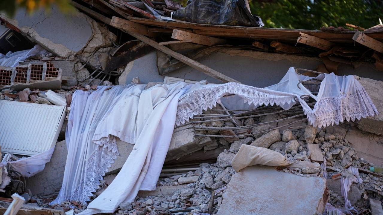 Balıkesir depremi için profesörler ne diyor? Ahmet Ercanlar, Naci Görür, Şener Üşümezsoy ve Osman Bektaş... - Resim: 1