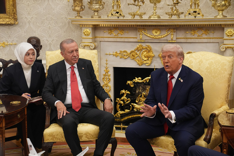 Erdoğan-Trump zirvesi başladı: İki liderden ilk mesajlar! Trump: Türkiye'ye yönelik CAATSA yaptırımlarını kaldırabiliriz - Resim : 1
