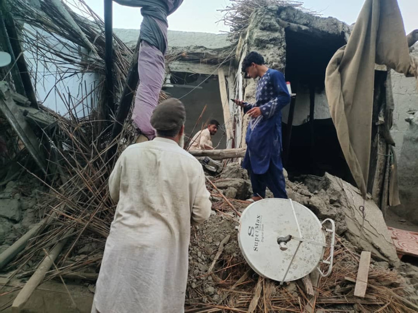 Afganistan'da 6 büyüklüğünde deprem! 622 kişi yaşamını yitirdi - Resim : 1