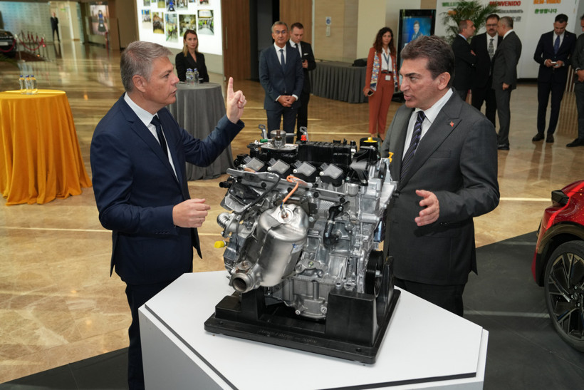 OYAK ve Renault'dan büyük hedef: Türkiye, Renault'nun ihracat üssü olacak! - Resim : 3