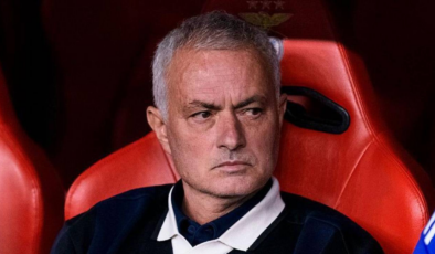 Fenerbahçe'den ayrılır ayrılmaz teklif geldi: Jose Mourinho'nun istediği yıllık ücret dudak uçuklattı