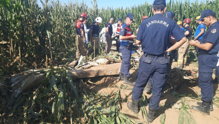 İzmir'de eğitim uçağı düştü: Pilot hayatını kaybetti