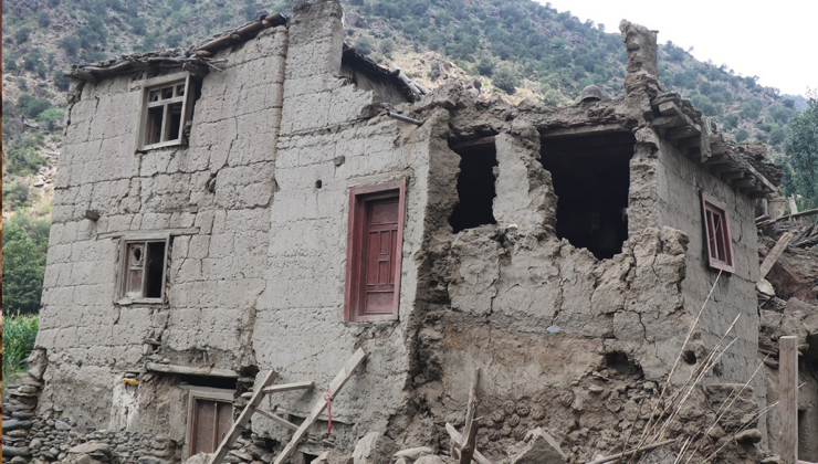 Afganistan’daki depremde 12 bin kişi etkilendi