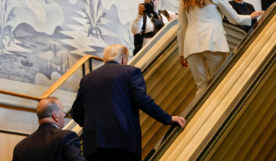 Trump merdivende kaldı, BM'den yanıt geldi
