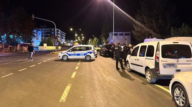 Otobüs durağında şüpheli çanta paniği