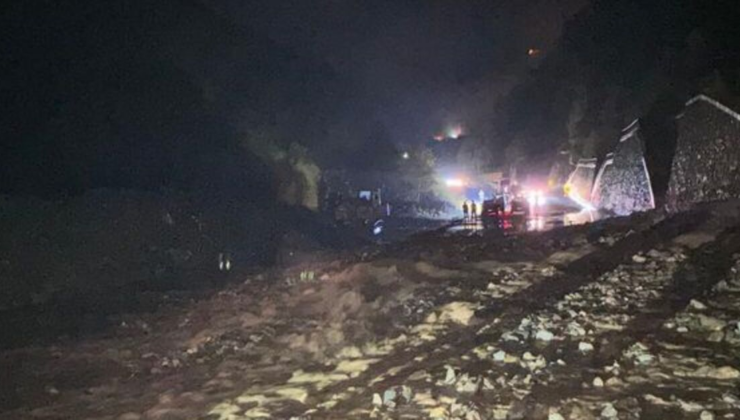 Trabzon'da sağanak hayatı olumsuz etkiledi