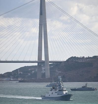 Preveze Deniz Zaferi'nin 487. yıl dönümünde donanmadan gövde gösterisi