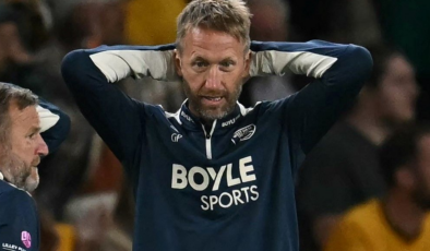 25 maçta 6 galibiyet alan Graham Potter gönderildi
