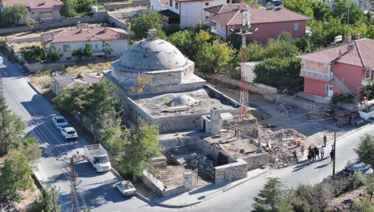 Niğde'deki tarihi hamamda restorasyon başlatıldı