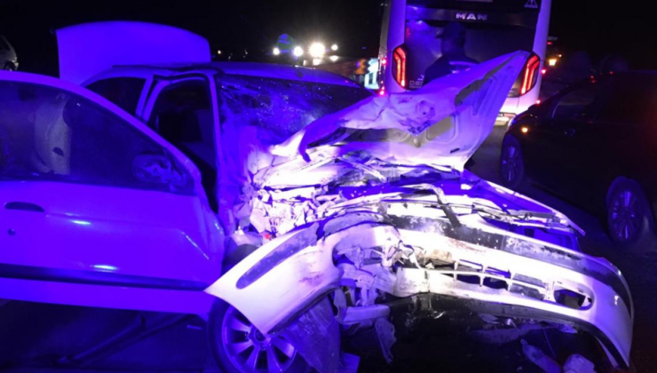 Kastamonu'da otomobil ile traktör çarpıştı: 1 ölü, 5 yaralı