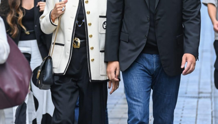 Bakan Ersoy Beyoğlu’nda sergileri tek tek gezdi