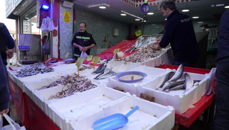 Olumsuz hava şartları balık tezgahlarını vurdu