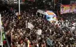 Hindistan'da izdiham: 31 kişi öldü