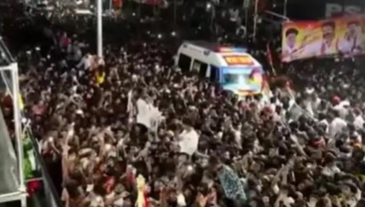 Hindistan'da izdiham: 31 kişi öldü