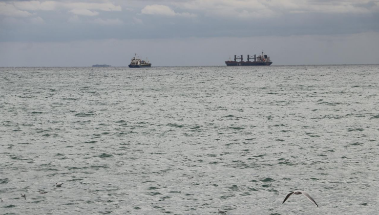 Poyraz 3 gündür Tekirdağda deniz ulaşımını aksatıyor