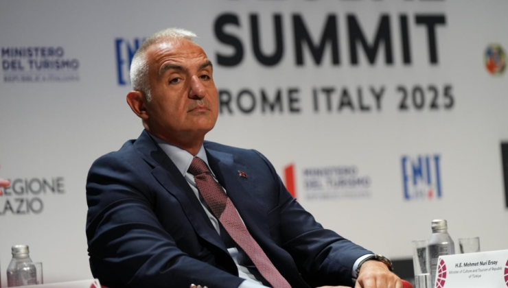 Bakan Ersoy, Türkiye'nin gece müzeciliği deneyimini Roma'da anlattı