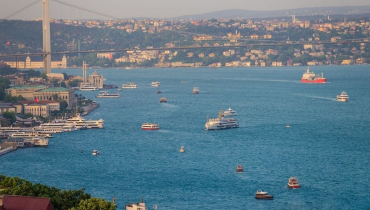 Valilik, İstanbul Boğazı kıyılarını işgal eden teknelerin kaldırılmasını istedi