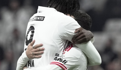 Canlı maç anlatımı: Beşiktaş zirveye yaklaşmanın peşinde
