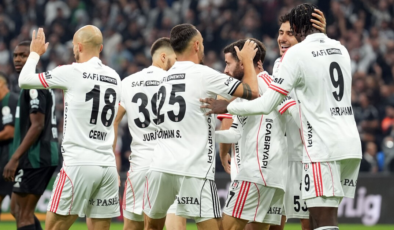 Beşiktaş 3 puanı 3 golle aldı!