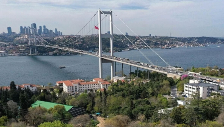 Boğaz'da gemi trafiği açıldı